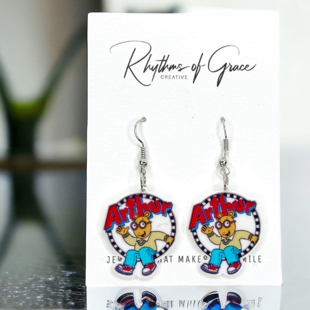 Arthur's Adorable Fun: Earrings That Spark Joy! NWT Nostalgia Dangle Earrings